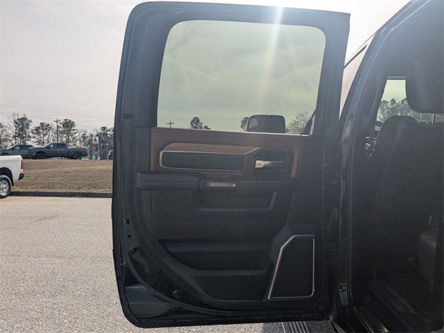 2019 RAM 2500 Longhorn Crew Cab 4x4 6'4' Box