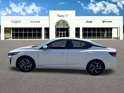 2024 Nissan Sentra SV Xtronic CVT