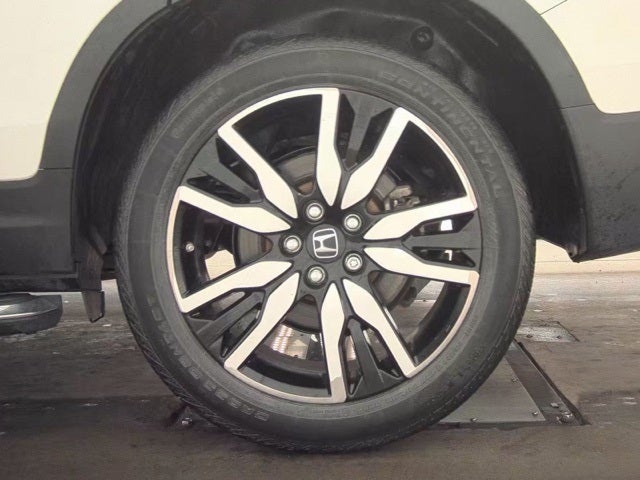 2021 Honda Pilot AWD Touring 8 Passenger