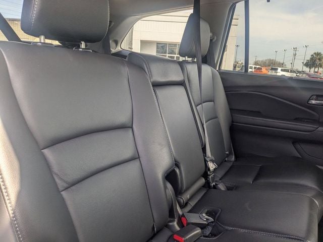 2021 Honda Pilot AWD Touring 8 Passenger