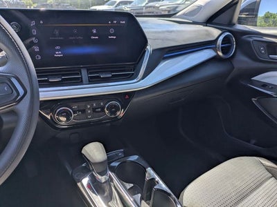 2025 Chevrolet Trax FWD LT