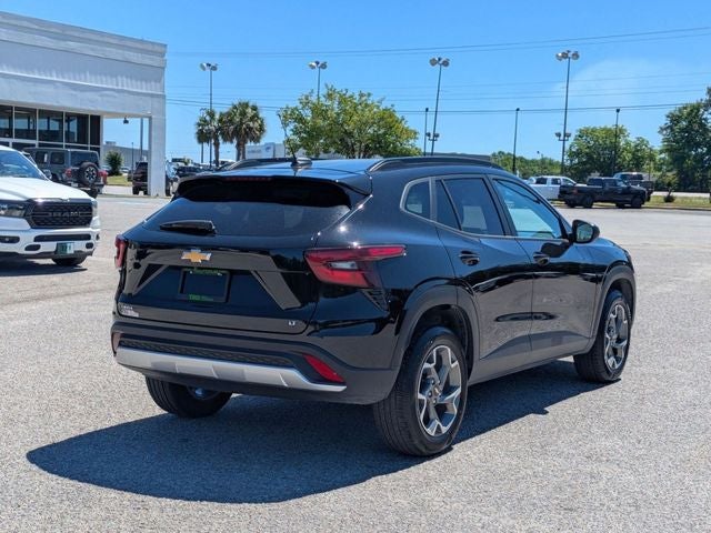 2025 Chevrolet Trax FWD LT