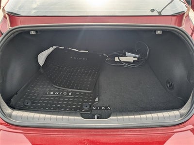 2025 Hyundai IONIQ 6 SEL