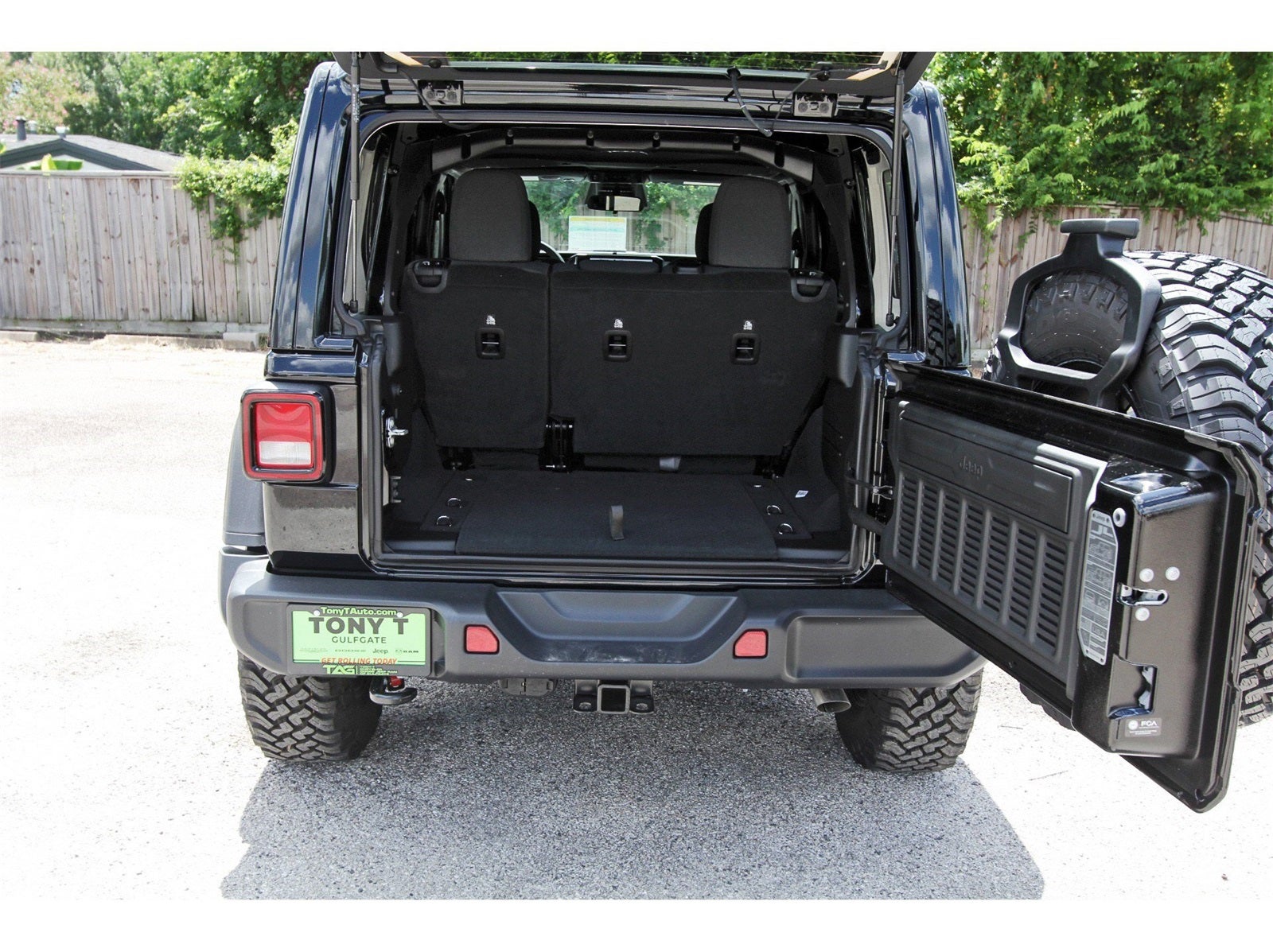 2025 Jeep Wrangler Willys 4 Door 4x4