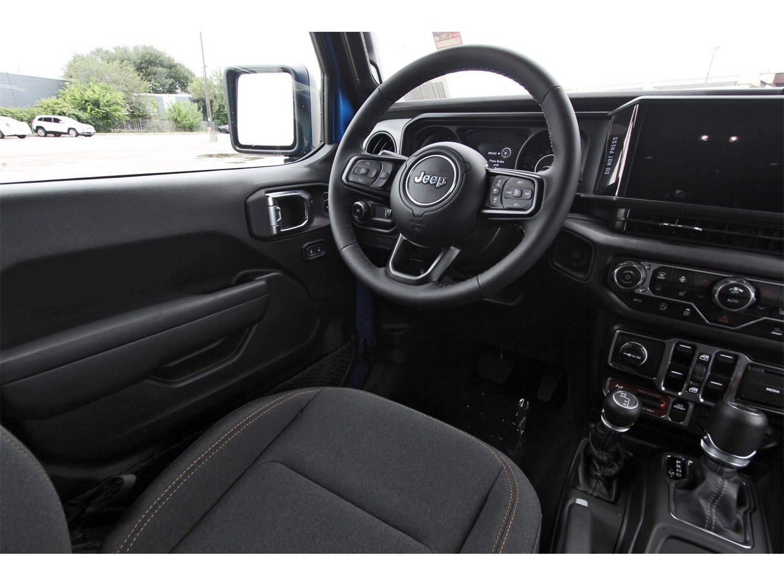 2025 Jeep Wrangler Willys 4 Door 4x4