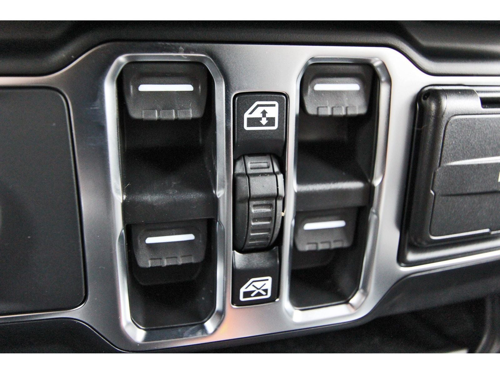 2026 Jeep Wrangler Sahara 4 Door 4x4