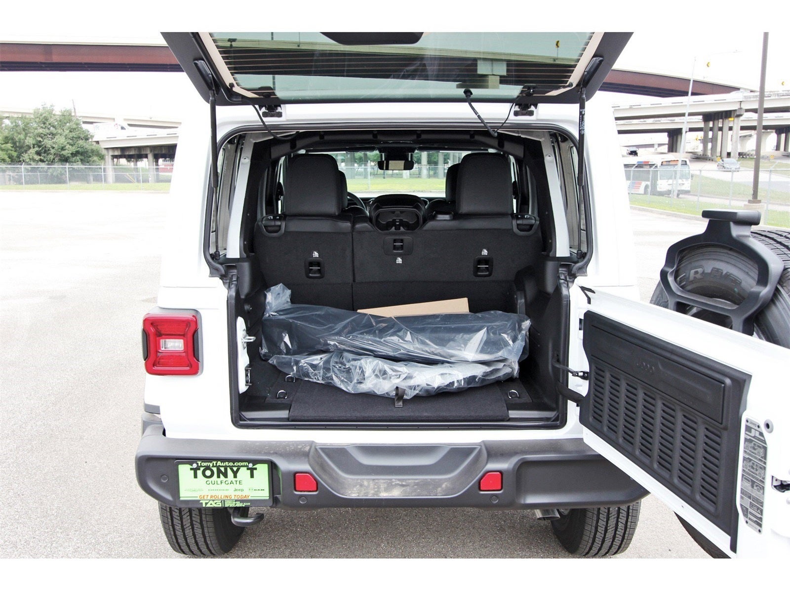 2025 Jeep Wrangler Sahara 4 Door 4x4