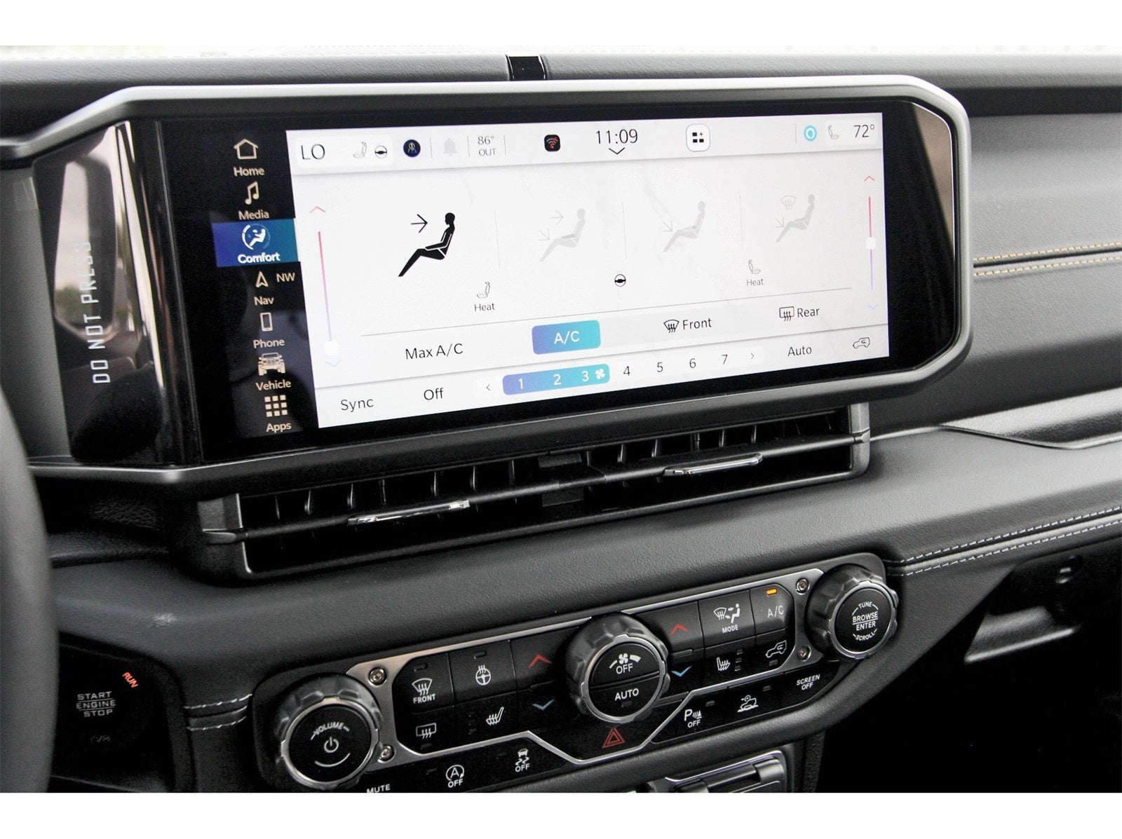 2025 Jeep Wrangler Sahara 4 Door 4x4