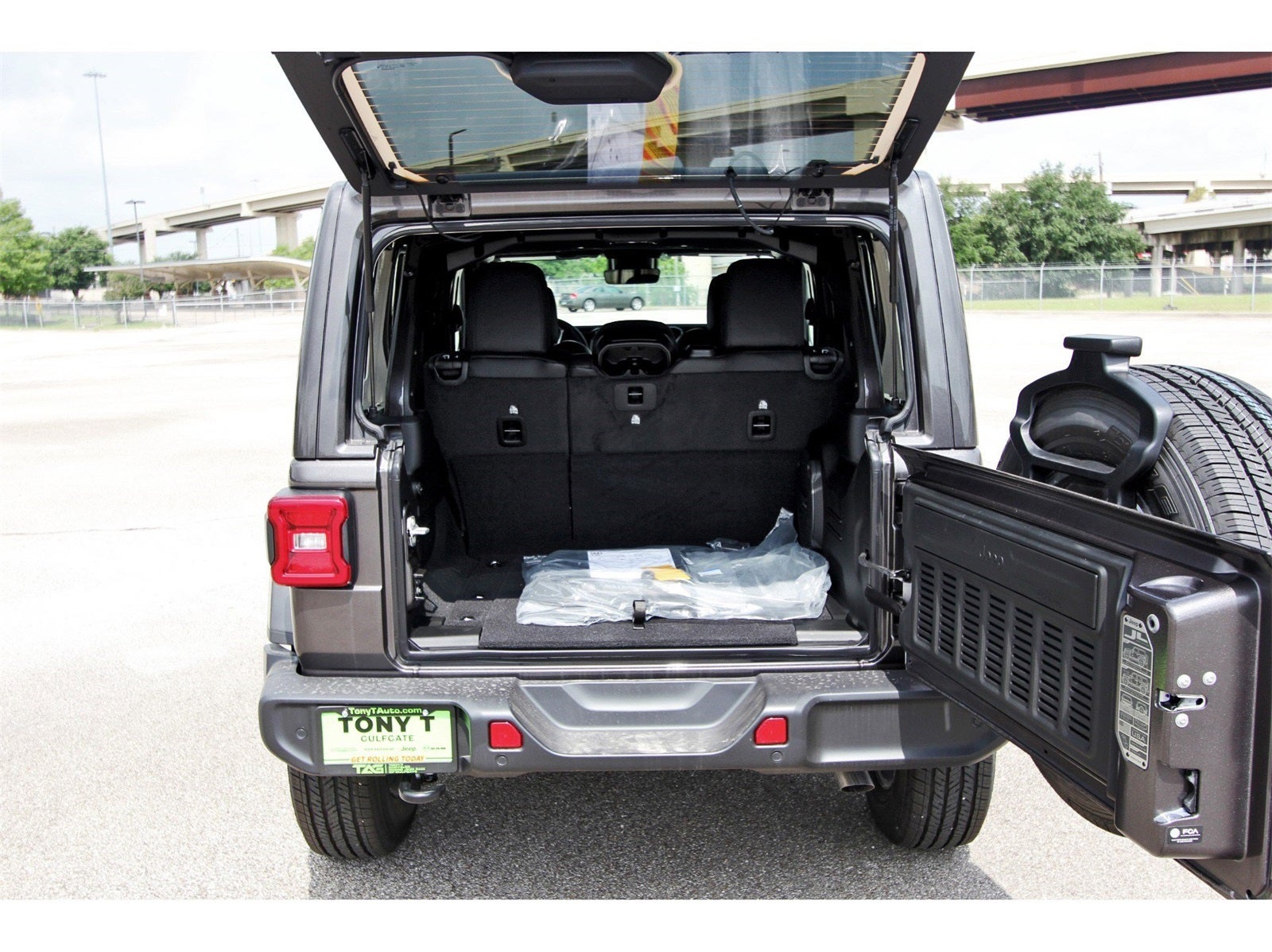 2025 Jeep Wrangler Sahara 4 Door 4x4