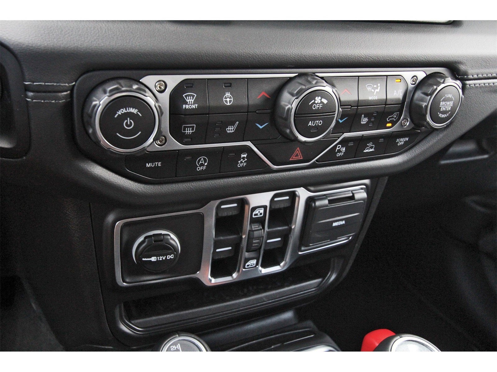 2025 Jeep Wrangler Sahara 4 Door 4x4