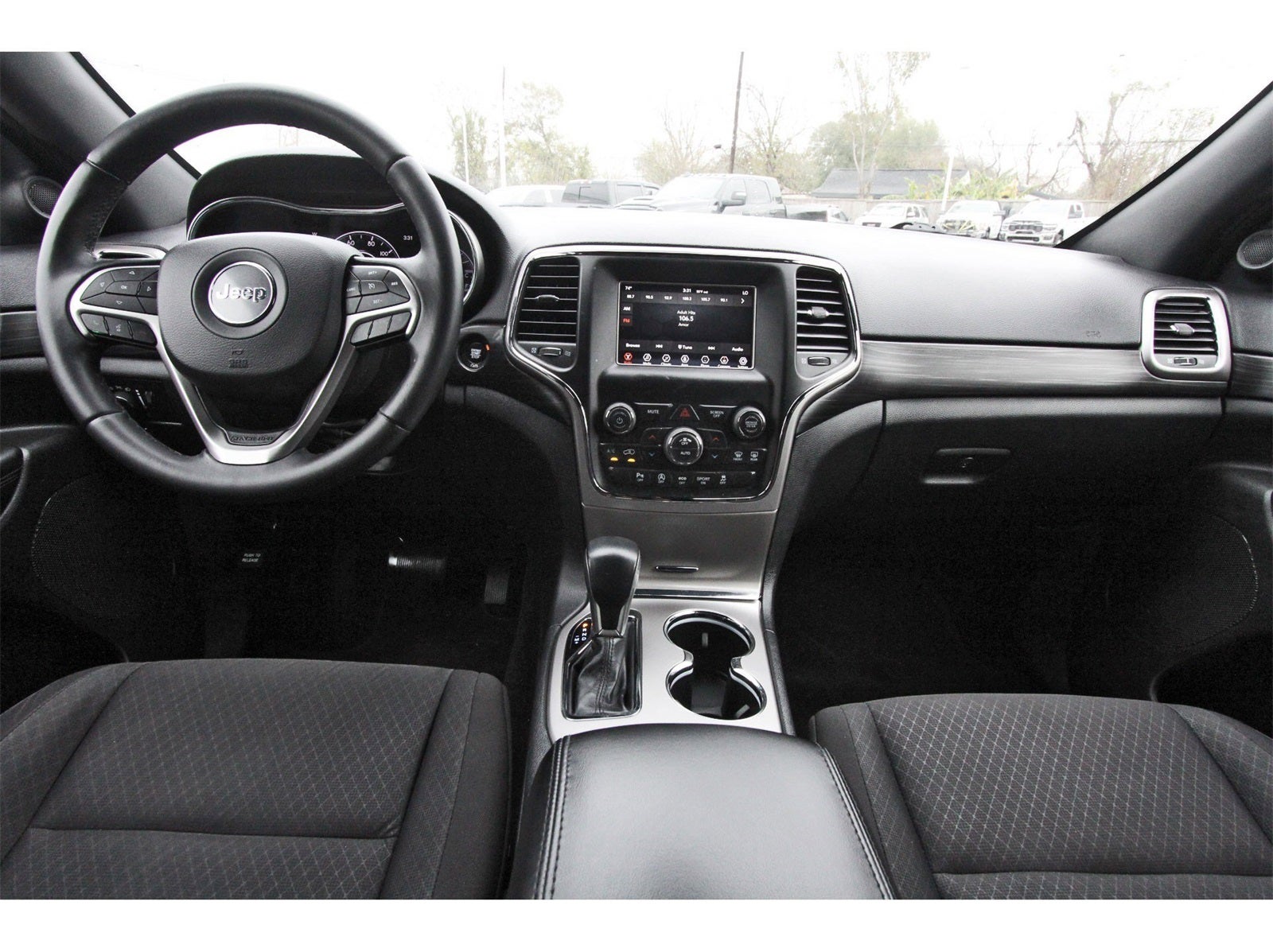 2019 Jeep Grand Cherokee Laredo