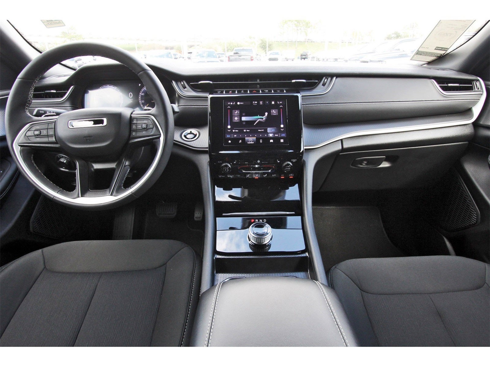 2025 Jeep Grand Cherokee Laredo X 4x2