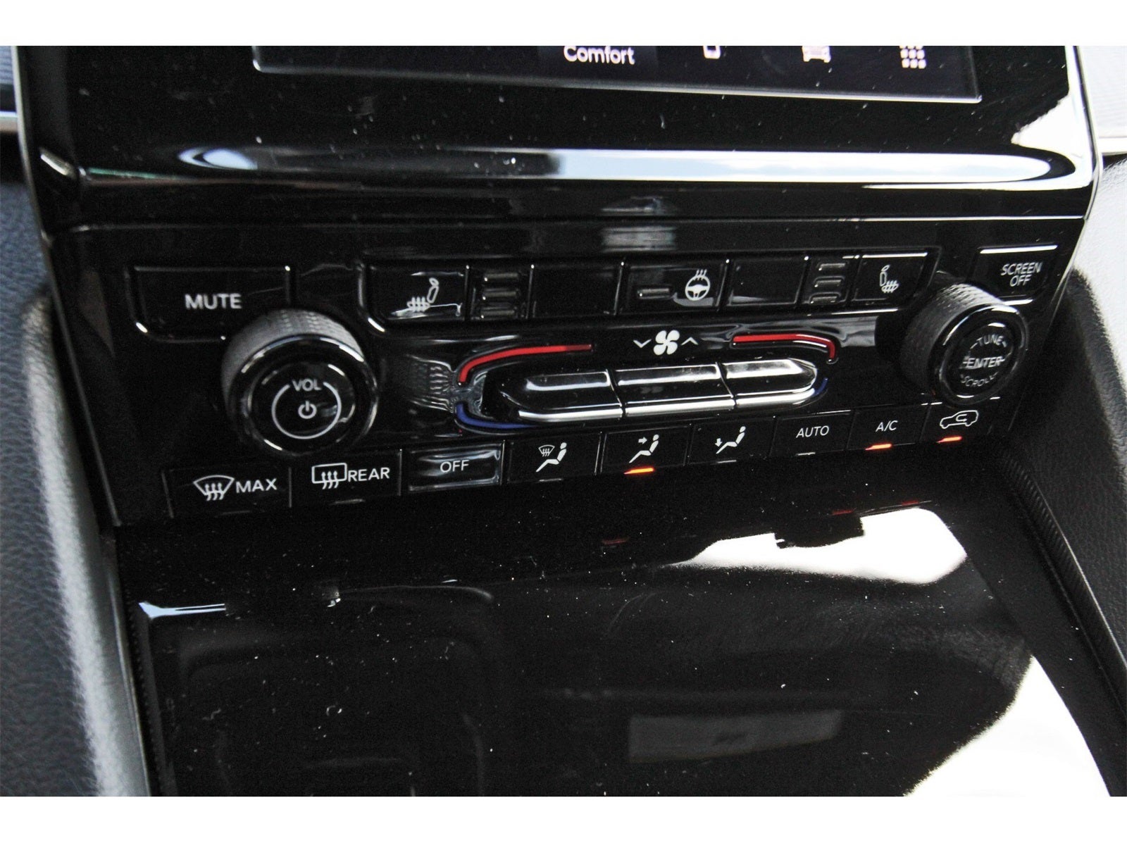 2025 Jeep Grand Cherokee Laredo X 4x2