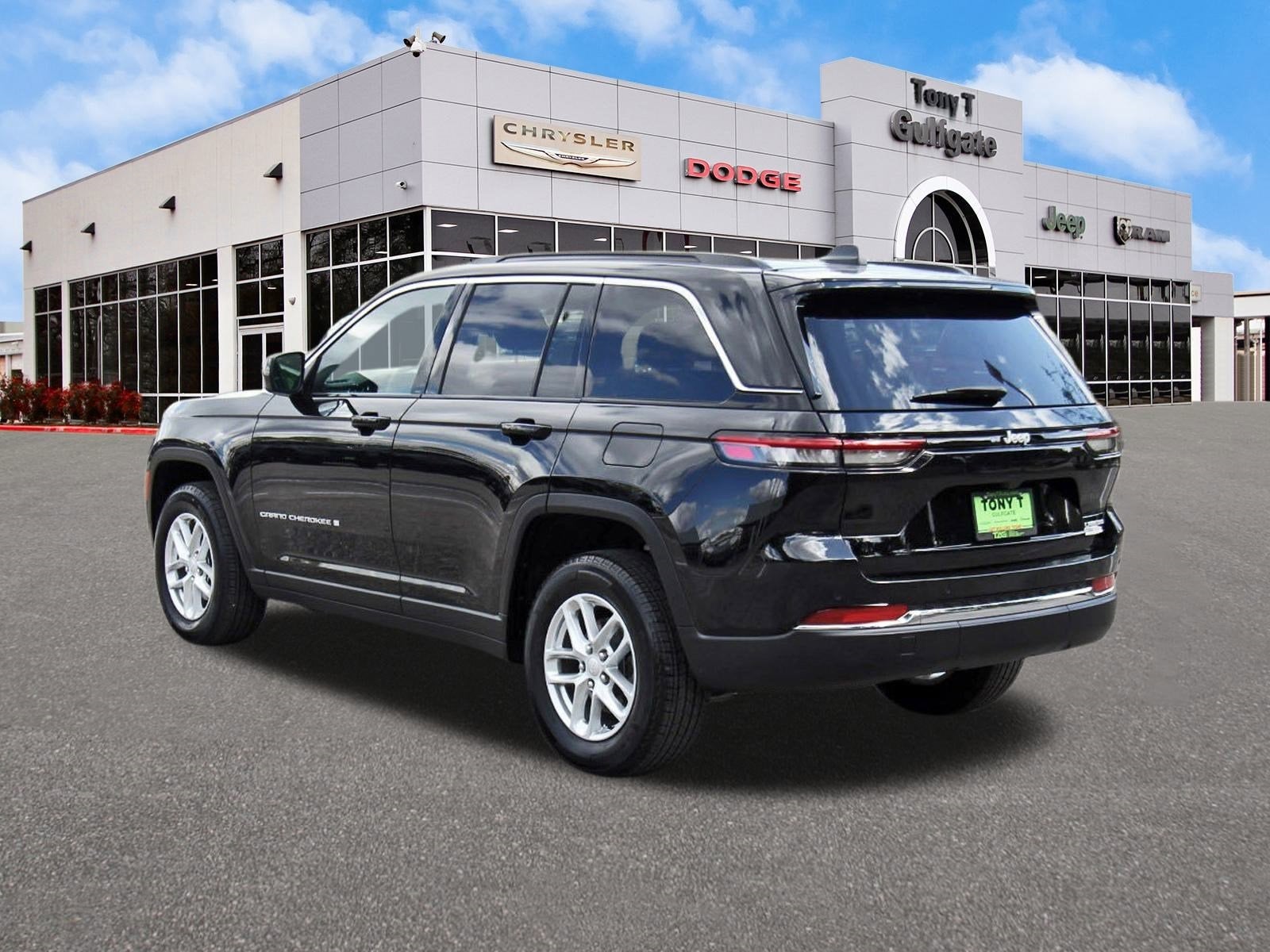 2025 Jeep Grand Cherokee Laredo X 4x2