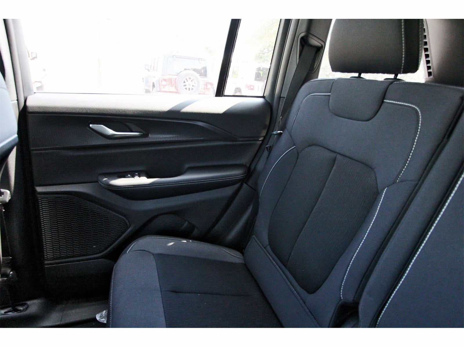 2025 Jeep Grand Cherokee Laredo X 4x2