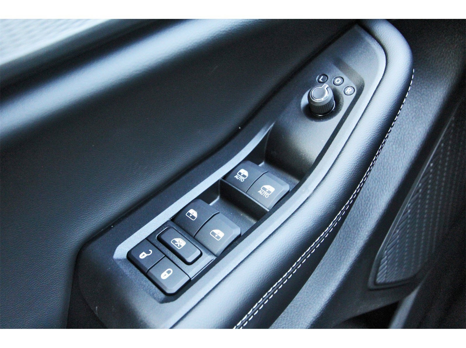 2025 Jeep Grand Cherokee Altitude X 4x2