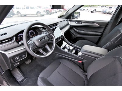 2025 Jeep Grand Cherokee Laredo X 4x2