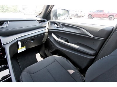 2025 Jeep Grand Cherokee Laredo X 4x2