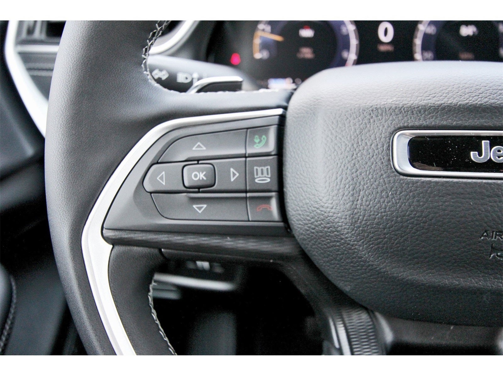 2025 Jeep Grand Cherokee Laredo X 4x2