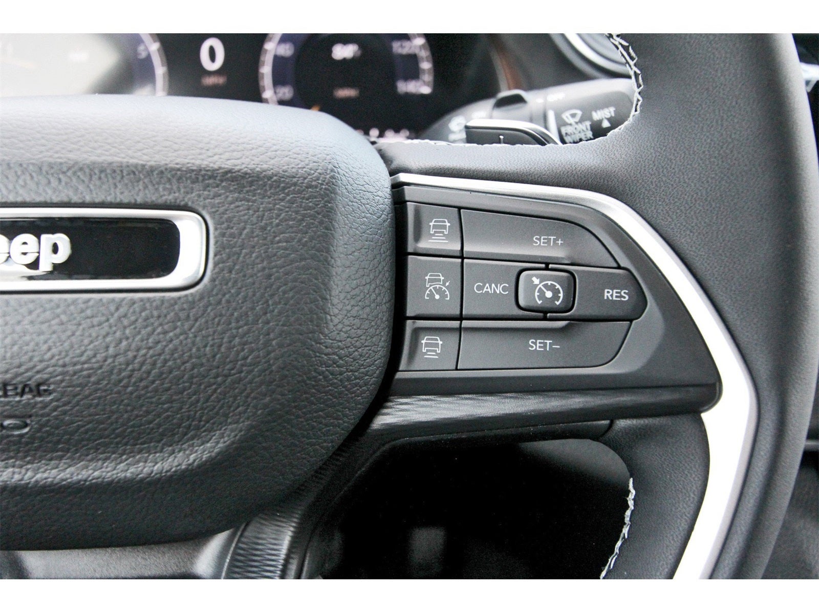 2025 Jeep Grand Cherokee Laredo X 4x2