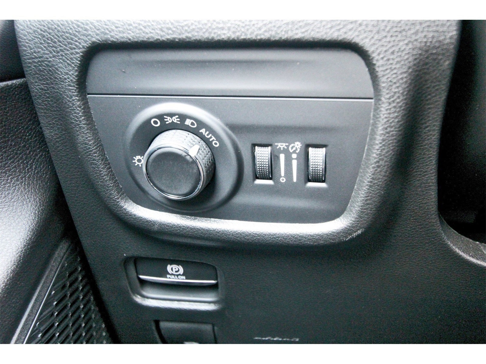 2025 Jeep Grand Cherokee Laredo X 4x2