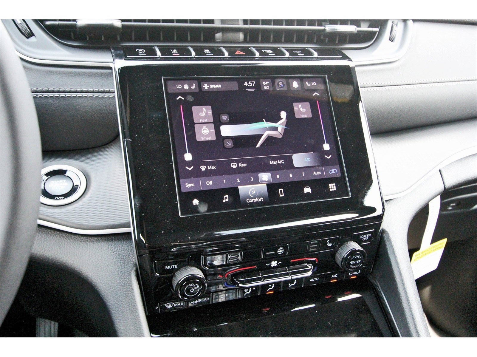 2025 Jeep Grand Cherokee Laredo X 4x2