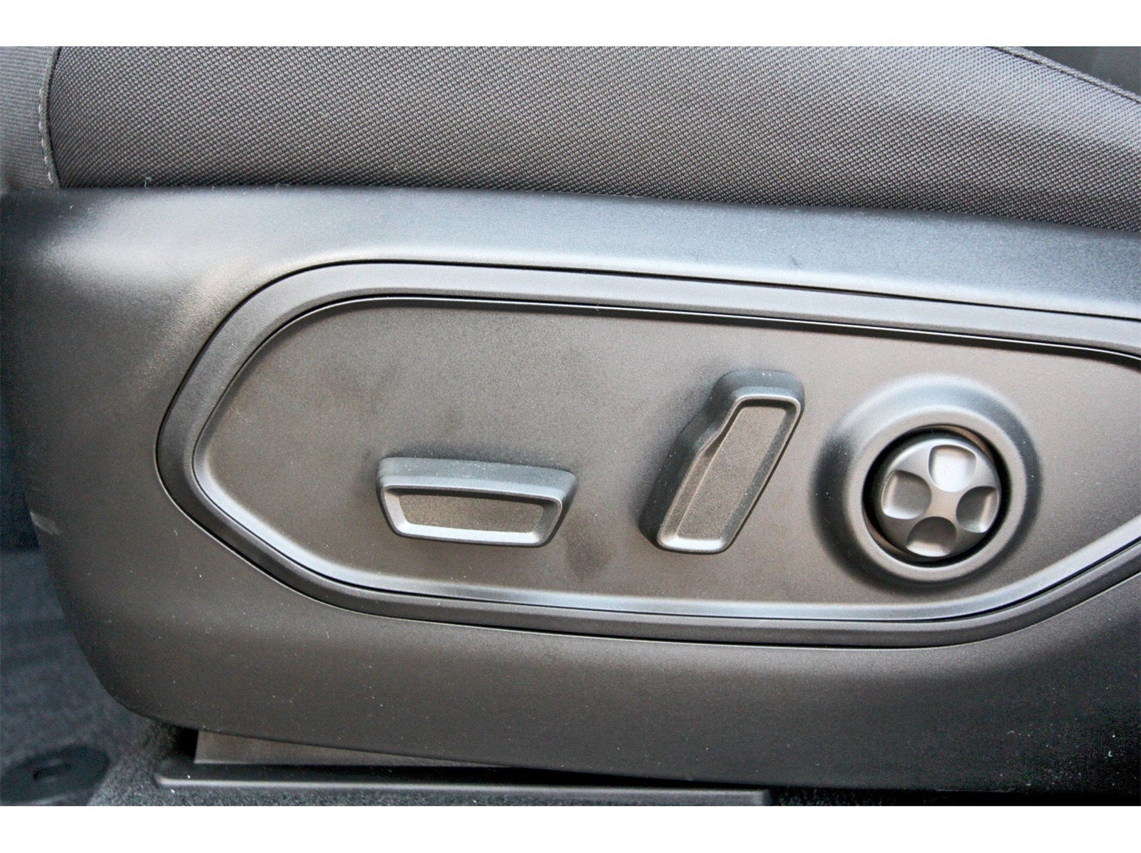 2025 Jeep Grand Cherokee Laredo X 4x2