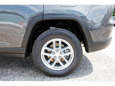 2025 Jeep Grand Cherokee Laredo X 4x2