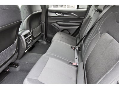 2026 Jeep Grand Cherokee Laredo X 4x2