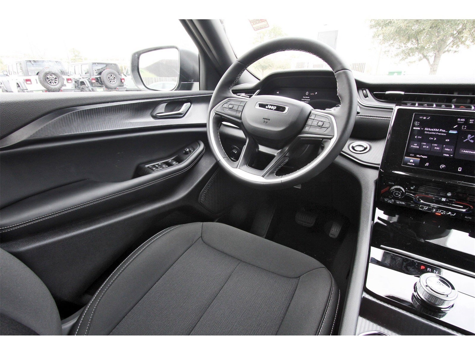 2026 Jeep Grand Cherokee Laredo X 4x2