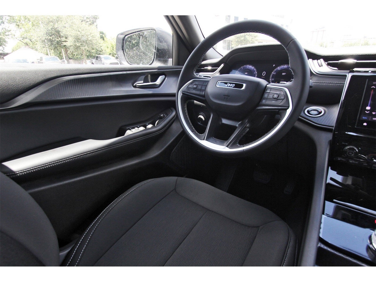 2025 Jeep Grand Cherokee Laredo X