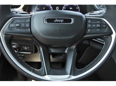 2025 Jeep Grand Cherokee Laredo X 4x2