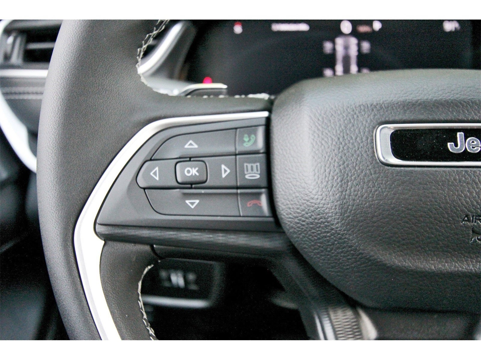 2025 Jeep Grand Cherokee Laredo X 4x2