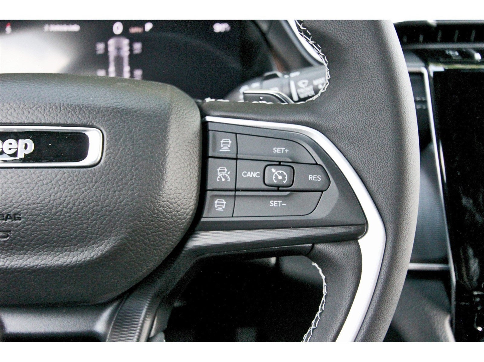 2025 Jeep Grand Cherokee Laredo X 4x2