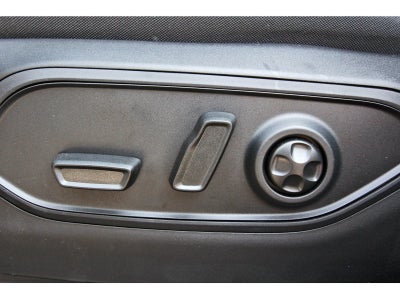 2027 Jeep Grand Cherokee Laredo X 4x2