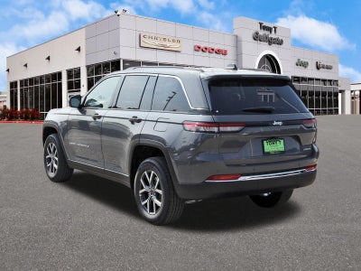 2027 Jeep Grand Cherokee Laredo X 4x2