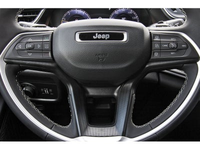 2026 Jeep Grand Cherokee Laredo 4x2