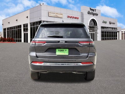 2026 Jeep Grand Cherokee Laredo 4x2