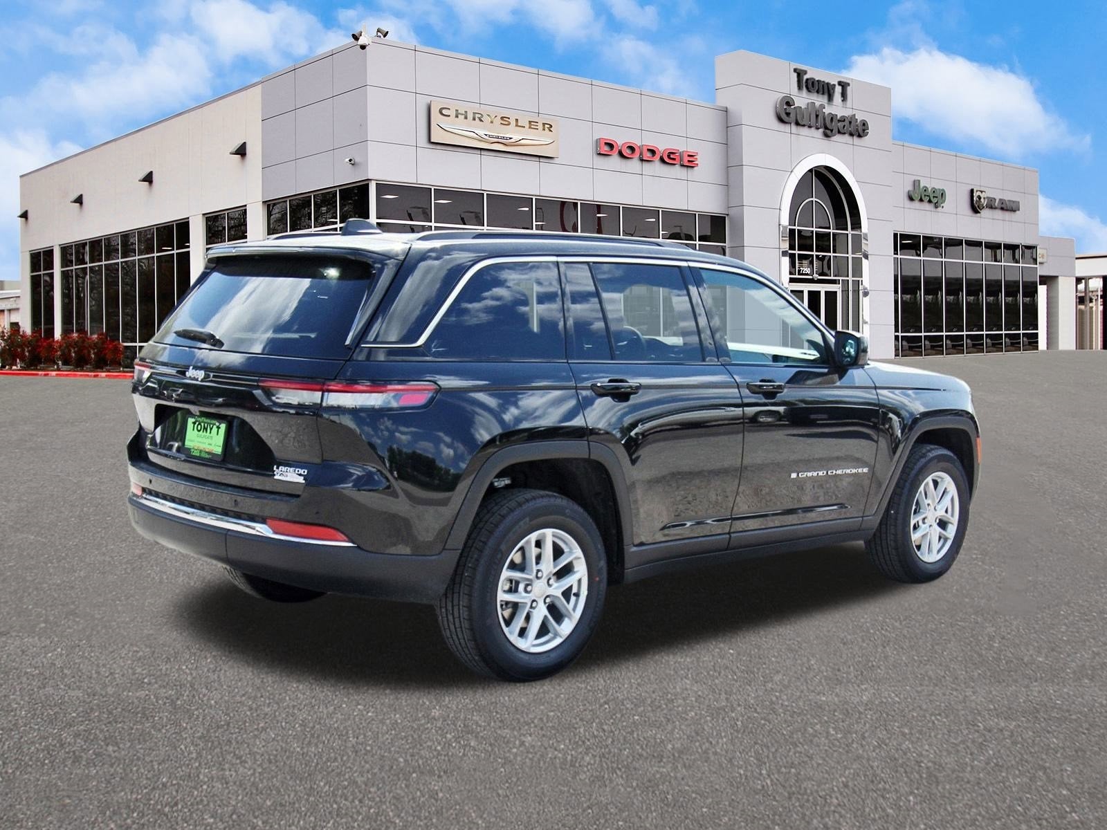 2025 Jeep Grand Cherokee Laredo X 4x2