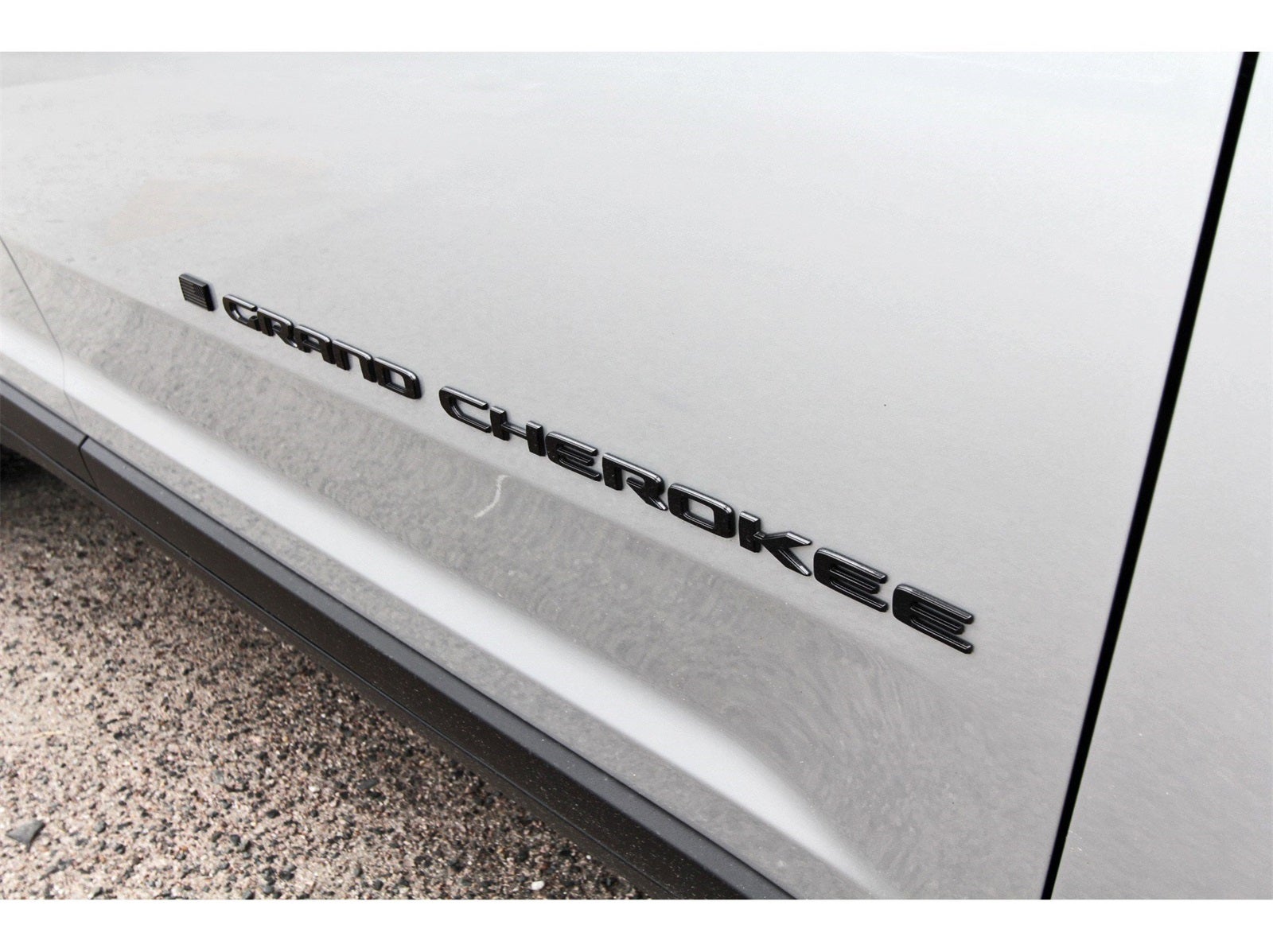 2025 Jeep Grand Cherokee Altitude X 4x2