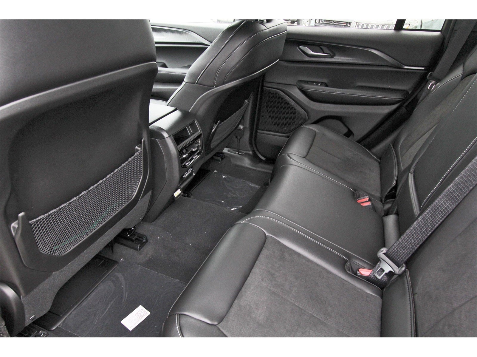 2025 Jeep Grand Cherokee Altitude X 4x2