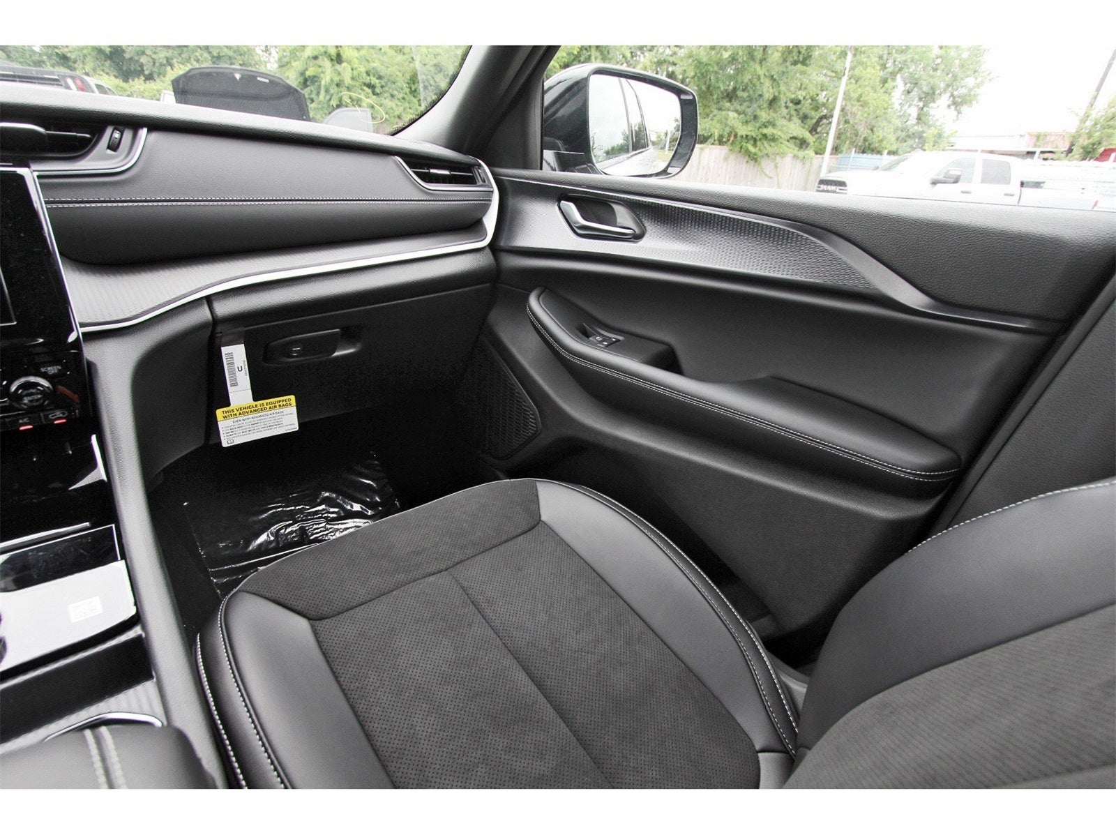 2025 Jeep Grand Cherokee Altitude X 4x2