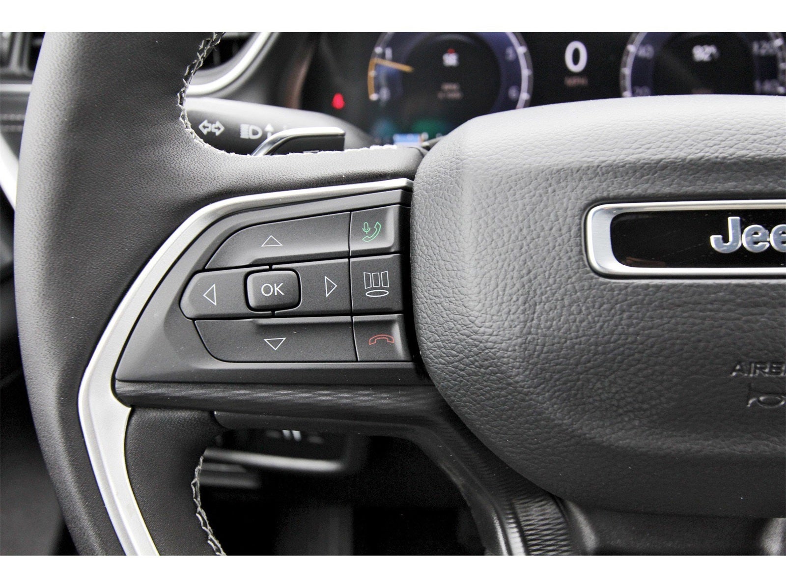 2025 Jeep Grand Cherokee Altitude X 4x2