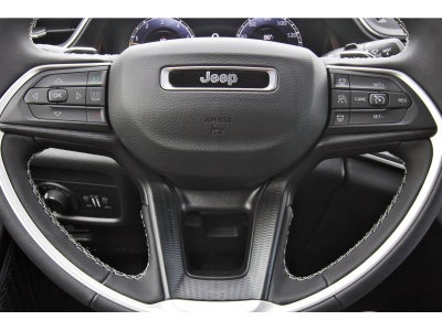 2026 Jeep Grand Cherokee Laredo 4x2