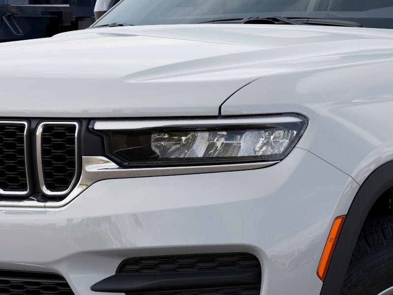 2026 Jeep Grand Cherokee Laredo 4x2