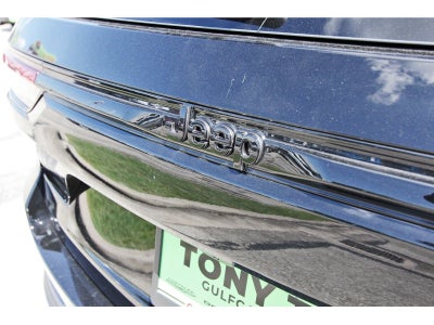 2027 Jeep Grand Cherokee Laredo Altitude 4x2 *Ltd Avail*
