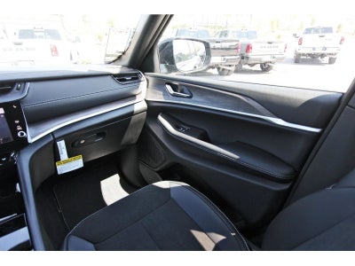 2027 Jeep Grand Cherokee Laredo Altitude 4x2 *Ltd Avail*
