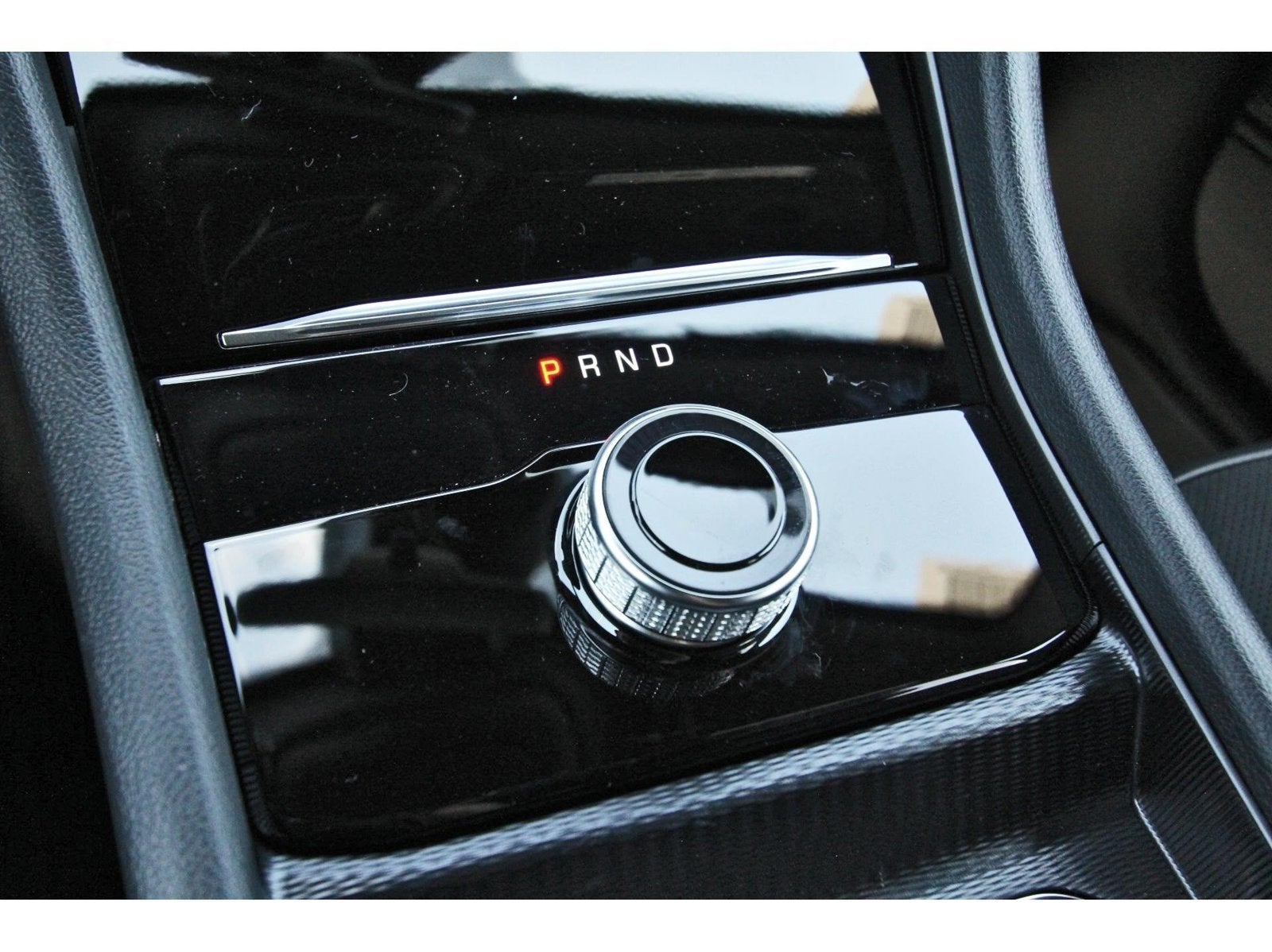 2027 Jeep Grand Cherokee Laredo Altitude 4x2 *Ltd Avail*