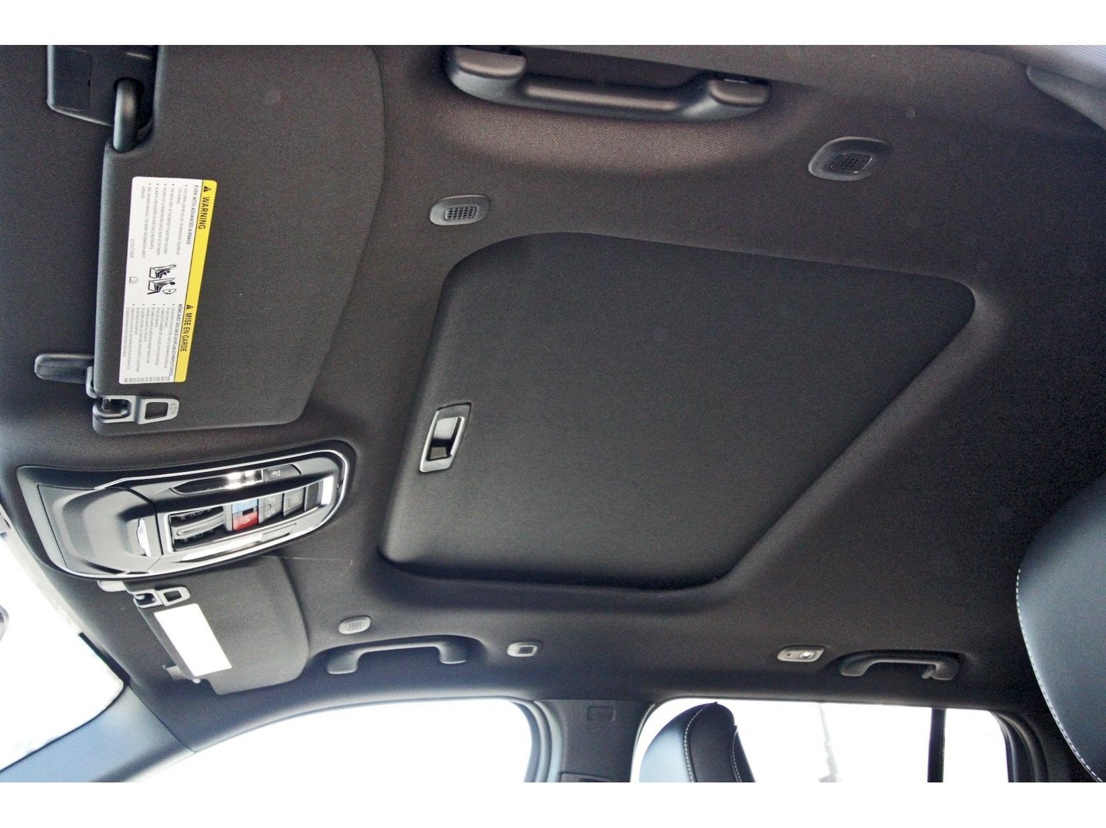 2027 Jeep Grand Cherokee Laredo Altitude 4x2 *Ltd Avail*