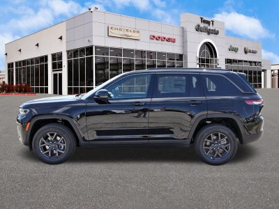 2027 Jeep Grand Cherokee Laredo Altitude 4x2 *Ltd Avail*